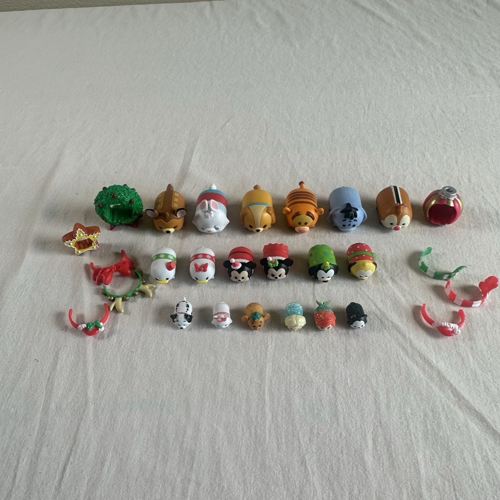 Set of 27 Tsum Tsum Figures Disney Various Sizes Mickey,‎ Minnie, Accessories